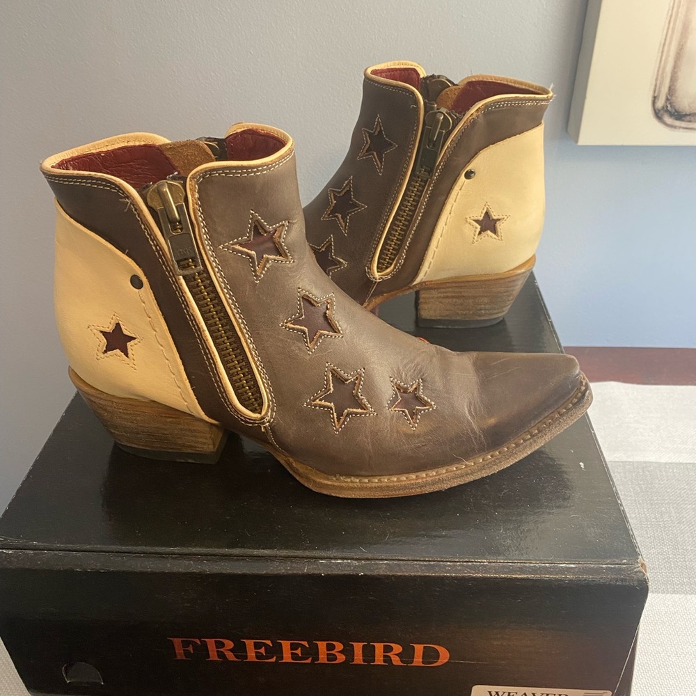 Freebird Weaver Boots-Size 9